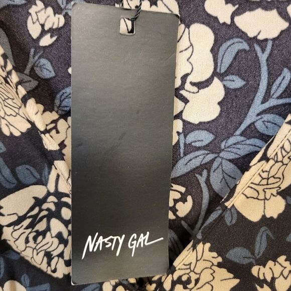 Nasty Gal Collection Black/tan floral Size 4 NWT - Picture 4 of 10